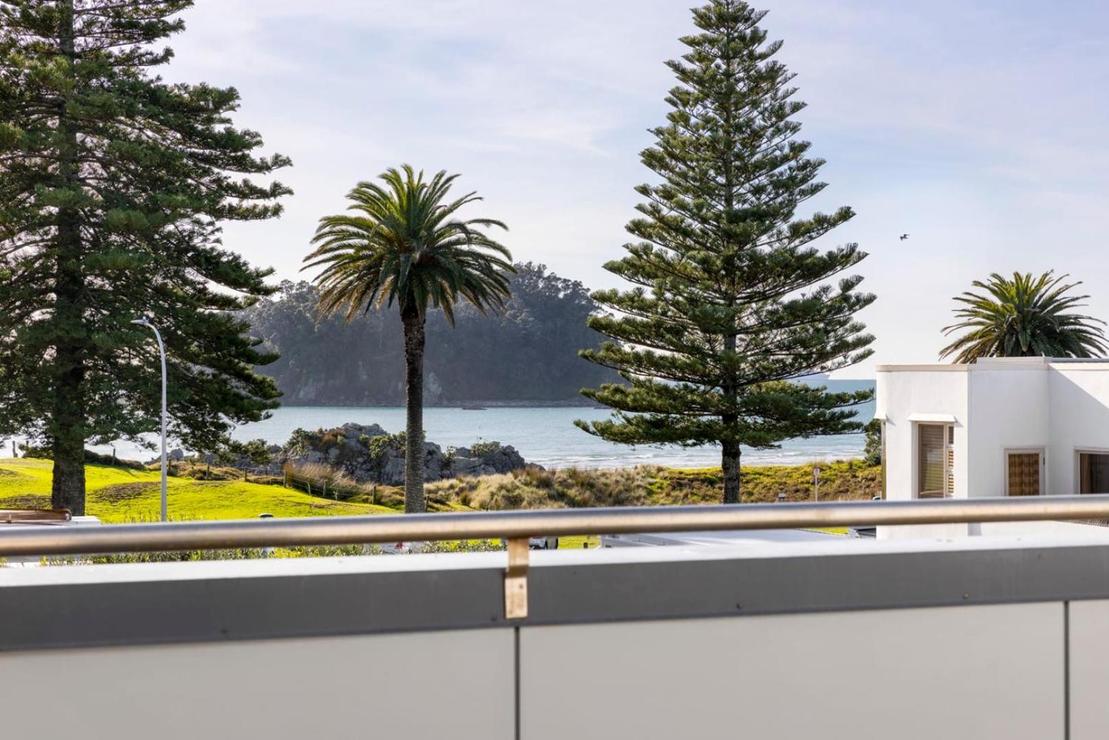 Pacific Escape - Downtown, Beach & Sea Views Mount Maunganui Exterior foto